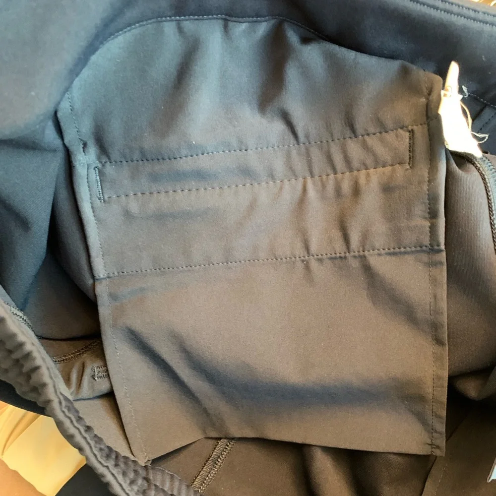 Lululemon Tapered-Leg Mid-Rise Pant 7/8 Length in True Navy